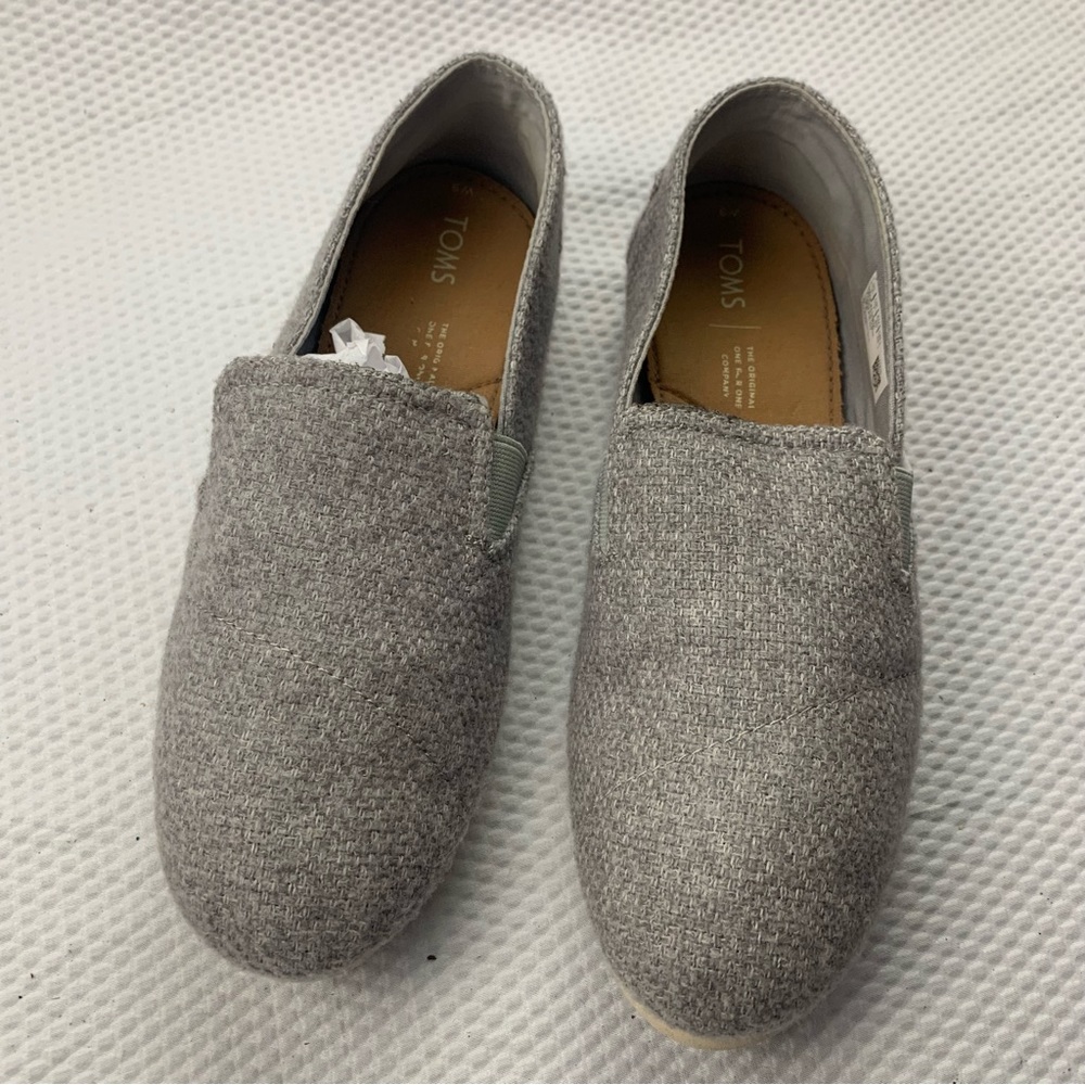 Toms - Picture 3 of 14